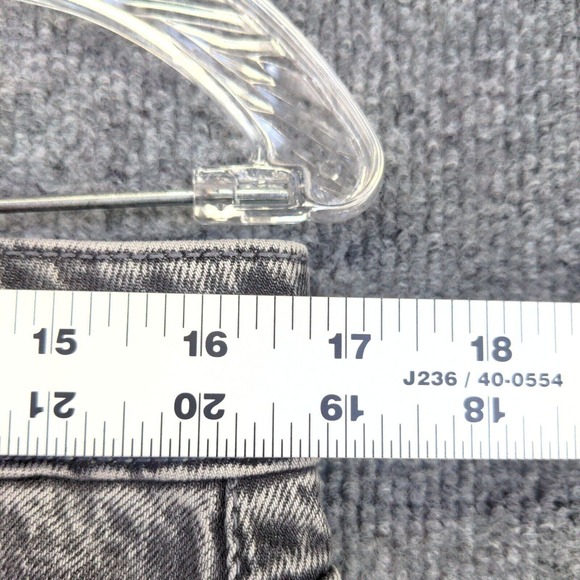 Time and Tru Women's High Rise Cropped Jeans Gray 14 5-Pocket Charcoal Wash - Picture 9 of 10